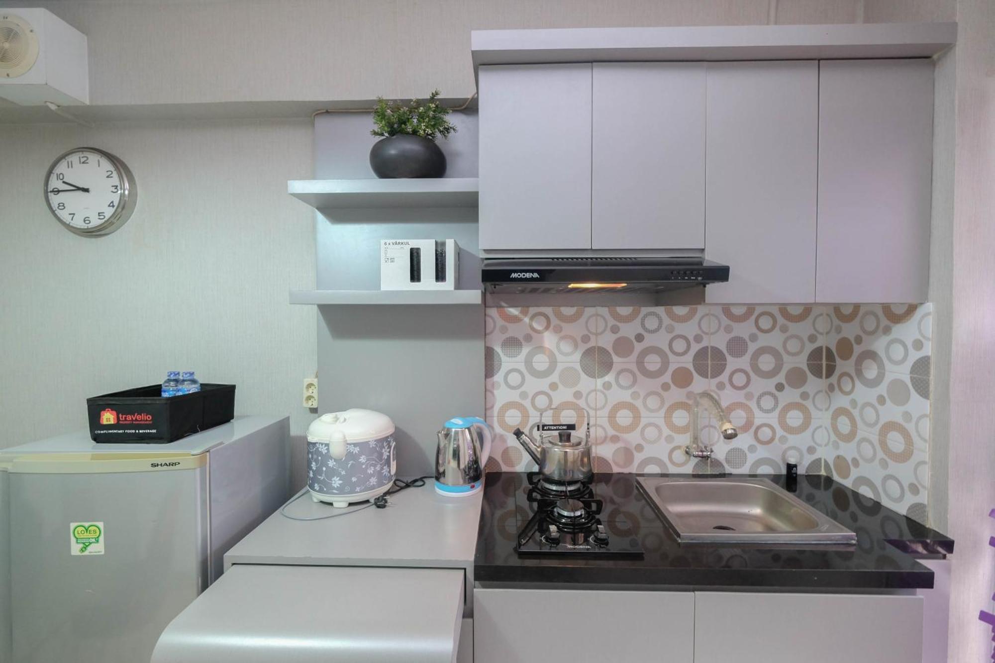 Apartment Strategic And Restful 2br At Bassura By Travelio