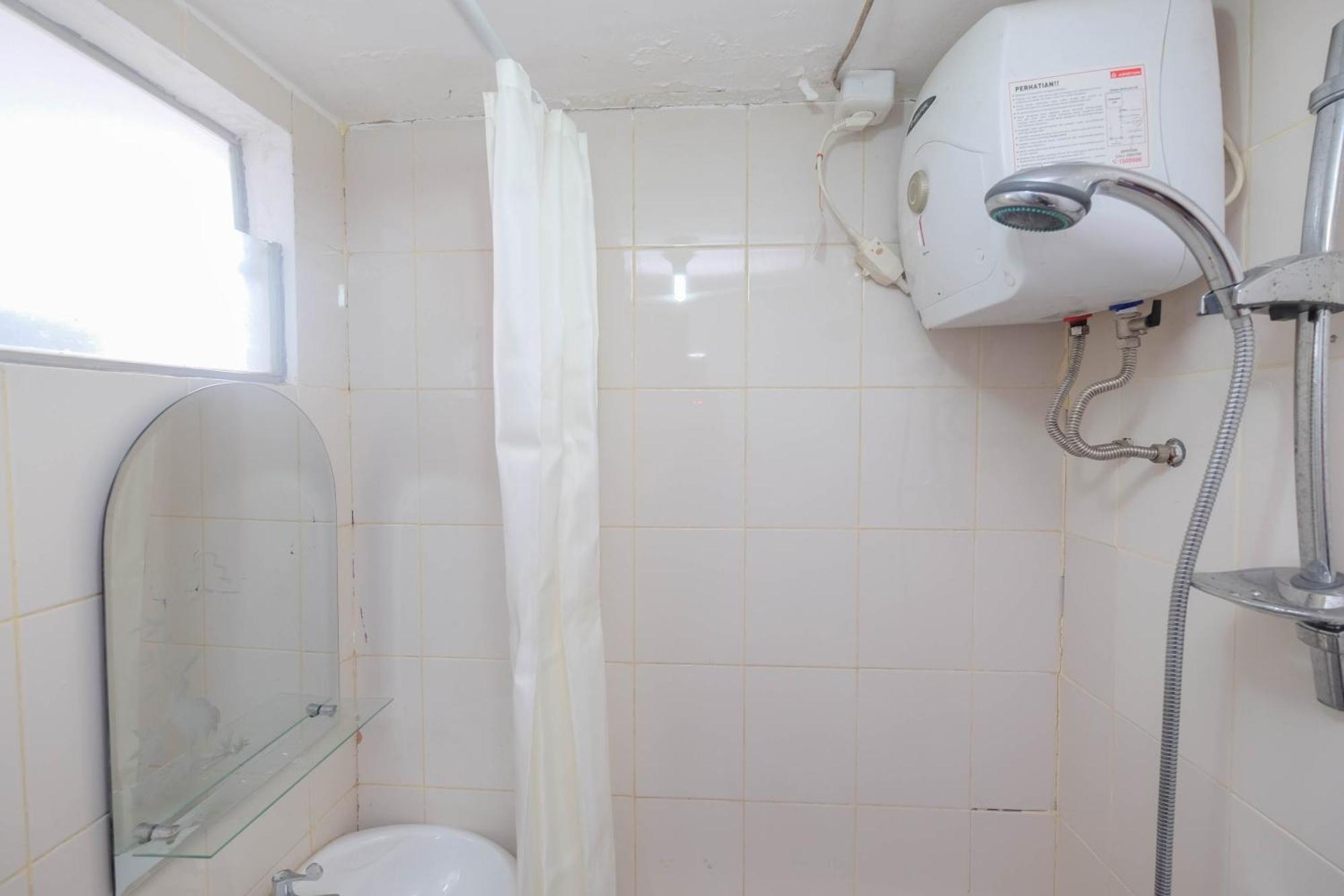 Strategic And Restful 2br At Bassura By Travelio Apartment *